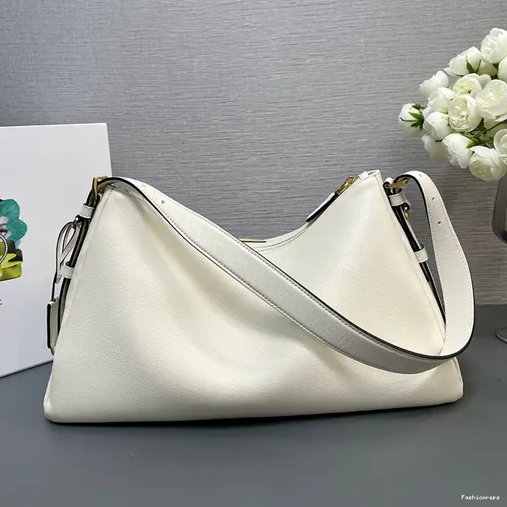 Fashionrepsfam ru Bags 2407YZ0073 Prada 0805